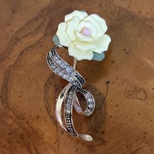 Vintage AVON Porcelain Sweet Yellow Rose Silver Tone & Rhinestone Brooch Pin